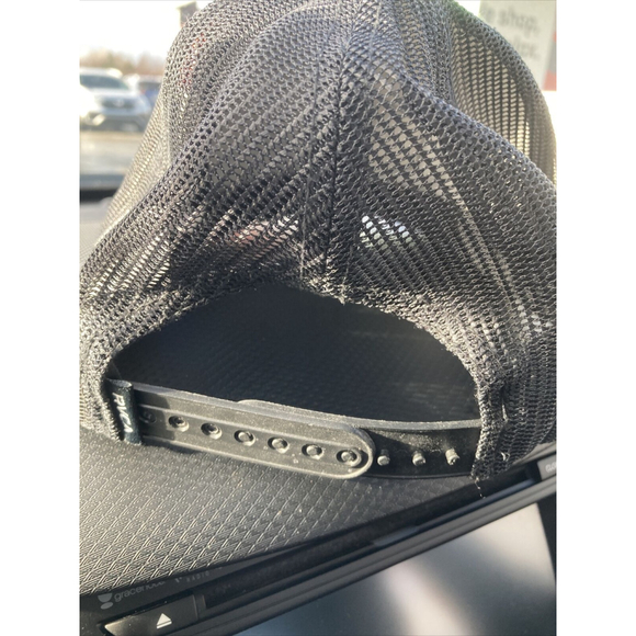 RVCA #16 Trucker Hat - Black MID FIT - Picture 3 of 8